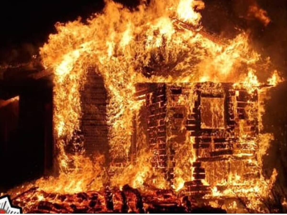 Arde el centro de visitantes del Parque Minero de La Unión