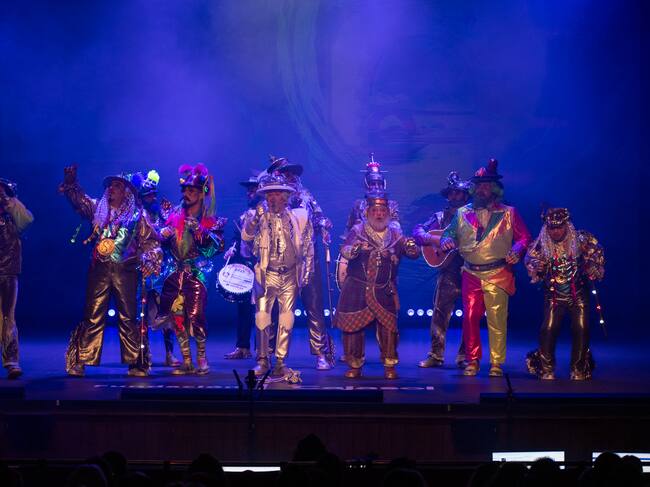 Comparsa 'Cuando tu vas yo vengo'