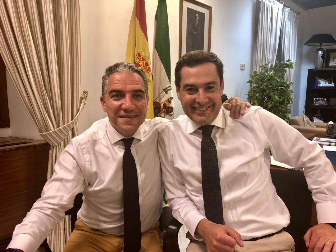 El nuevo consejero de Presidencia, Elías Bendodo, junto al presidente de la Junta, Juan Manuel Moreno Bonilla, en una foto subida a las redes sociales por Bendodo