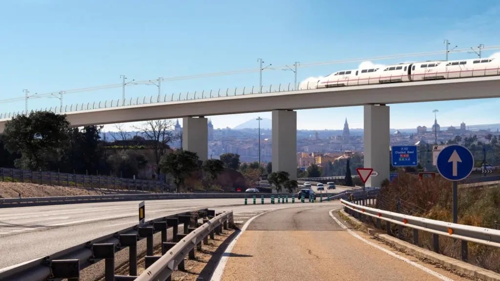 Recreación de los viaductos que se deben de construir para realizar la opción de &#039;Toledo Central&#039; para la llegada del AVE Madrid-Lisboa a Toledo