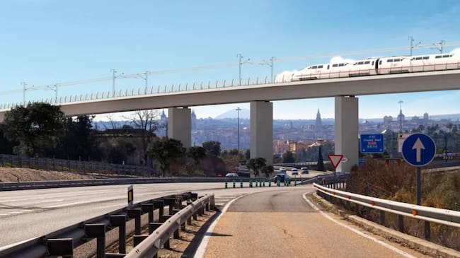 Recreación de los viaductos que se deben de construir para realizar la opción de 'Toledo Central' para la llegada del AVE Madrid-Lisboa a Toledo