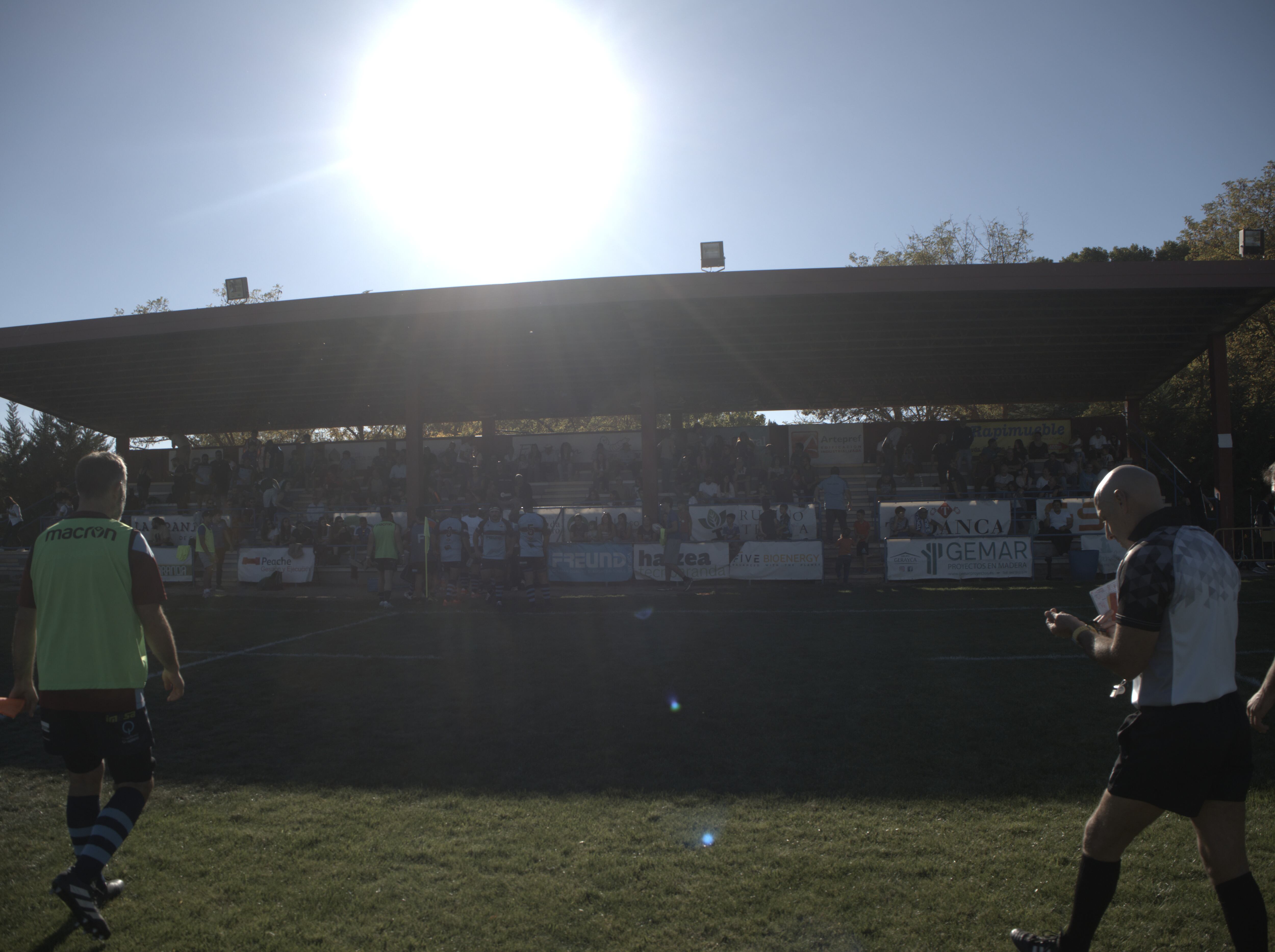 El campo de rugby presentó una gran asistencia en el debut de Rugby Aranda