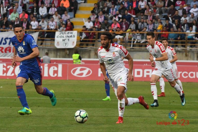 Mario Ortiz en una acción del partido