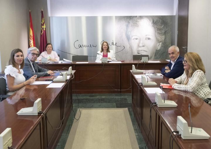 La Mesa de la Asamblea Regional de Murcia