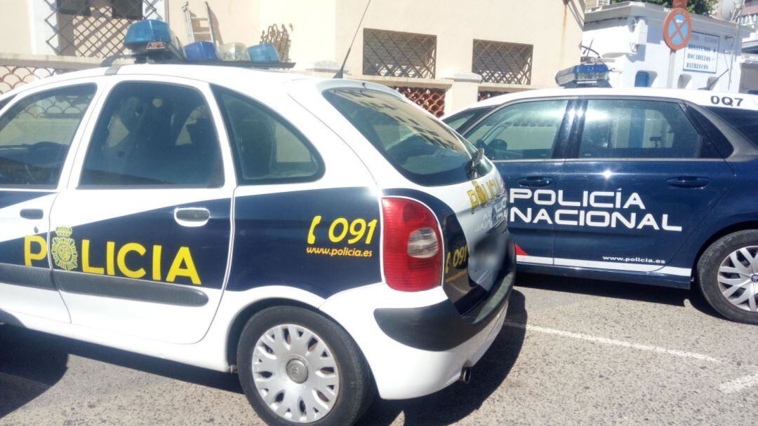 La policia va detenir l'home després de la denúncia de la seva parella.