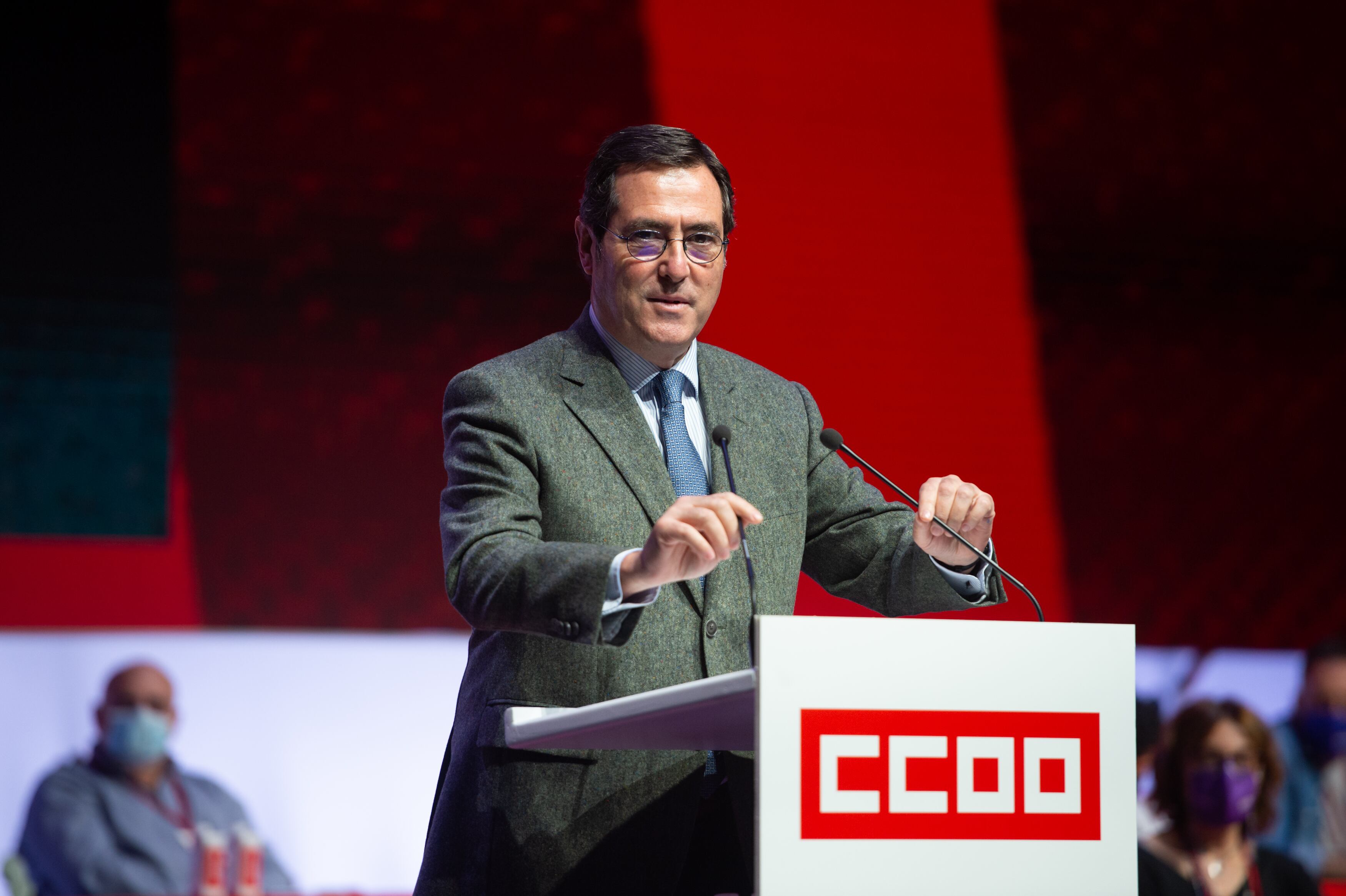 El presidente de la CEOE, Antonio Garamendi, interviene en la apertura del doceavo congreso federal de CCOO