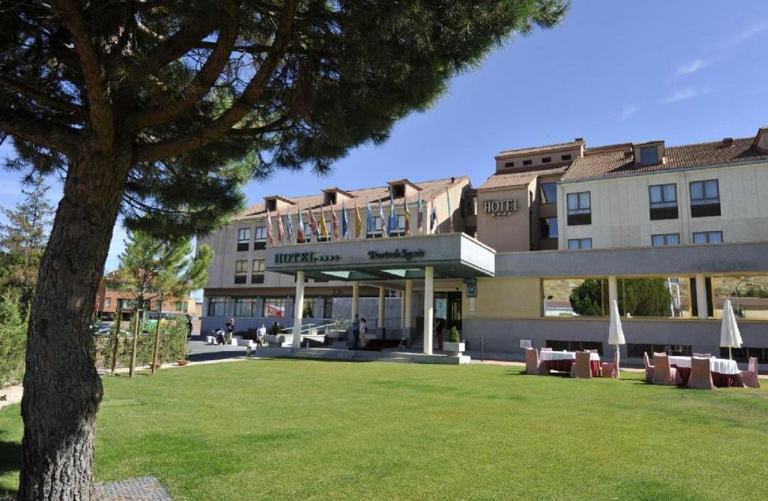 Fachada del Hotel Puerta de Segovia