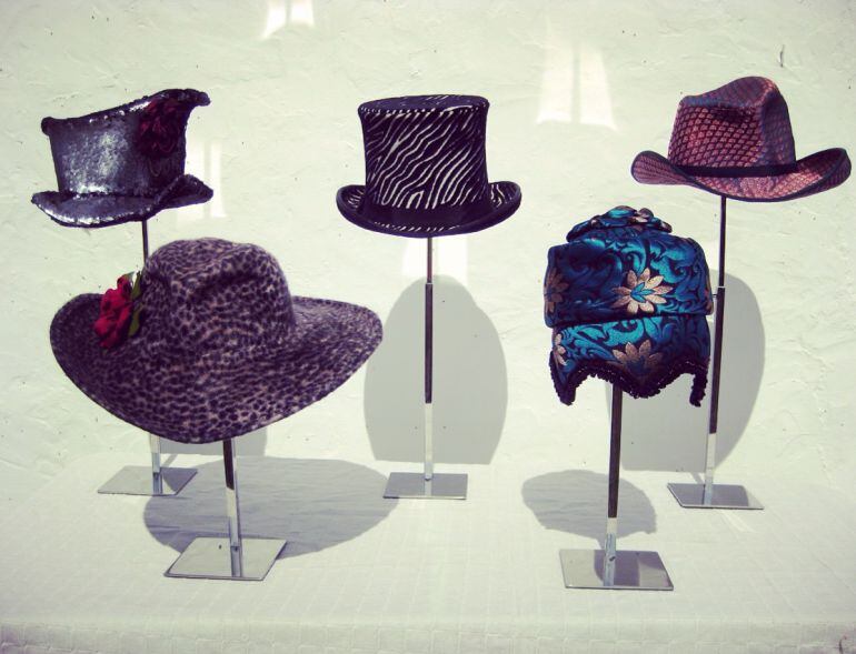 Algunos de los sombreros que conforman la muestra