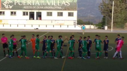 Los jugadores del Atl&eacute;tico Mancha Real y Villacarrillo.