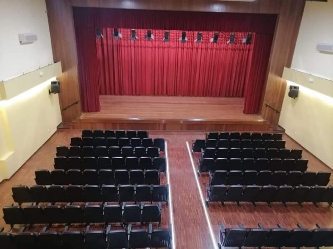 Imagen: Auditorio Gines Rosa de Totana. Totana celebrará el miércoles un pleno extraordinario para elegir al nuevo alcalde o alcaldesa.