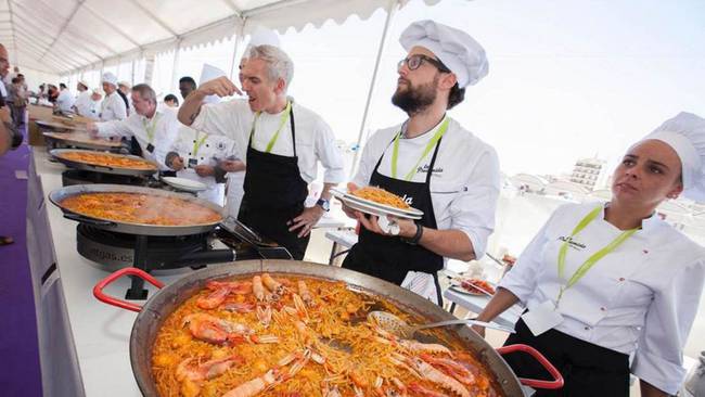 Imagen de una pasada edición del Concurso Internacional de Fideuà de Gandia