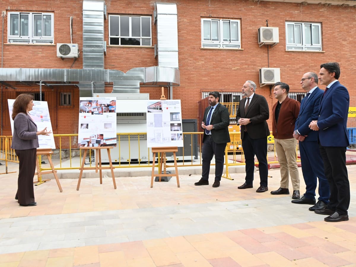 López Miras reivindica la autonomía del Gobierno regional en plena crisis interna de Vox