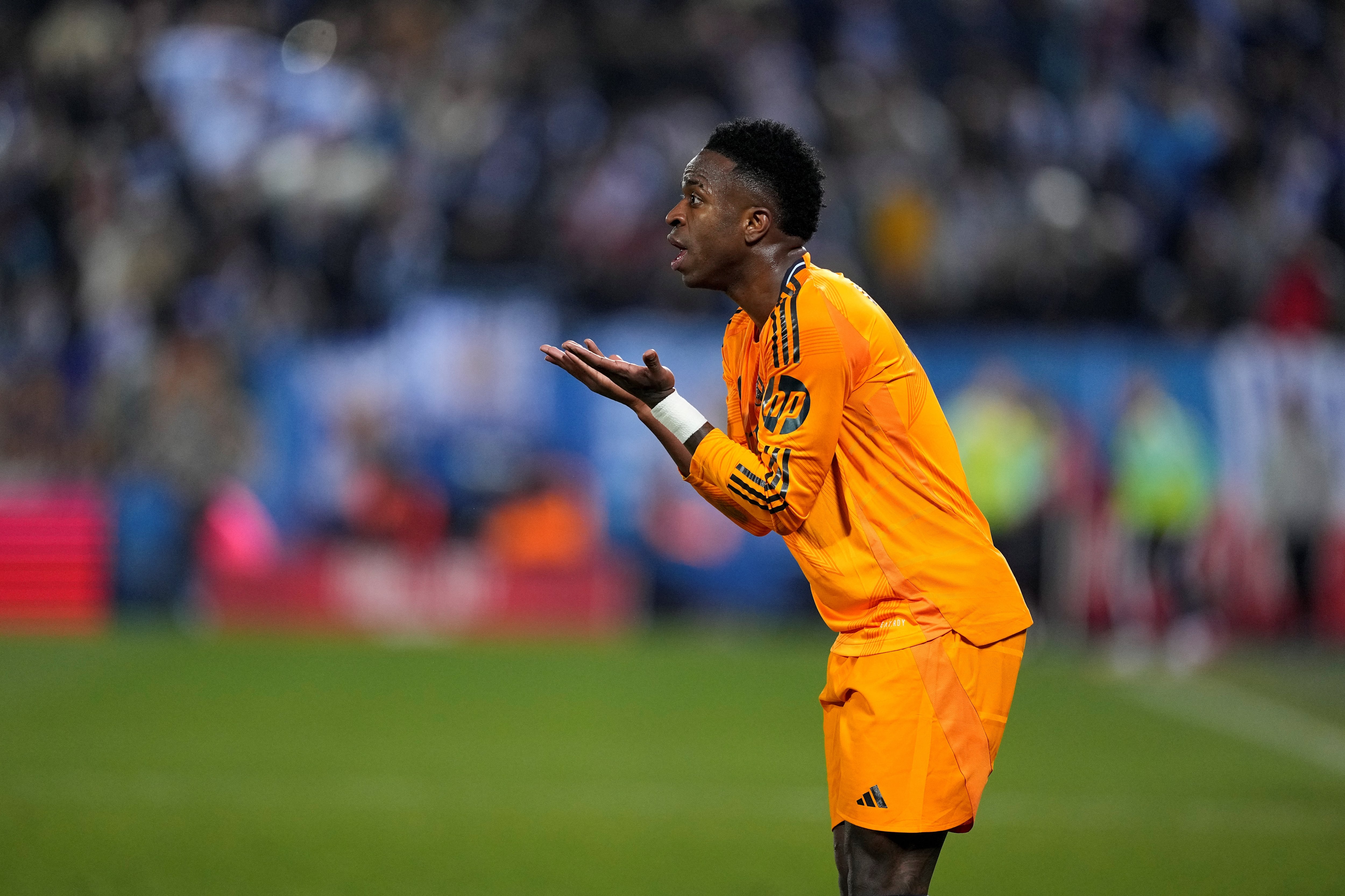 Vinicius Júnior protesta durante el Leganés-Real Madrid de Copa del Rey