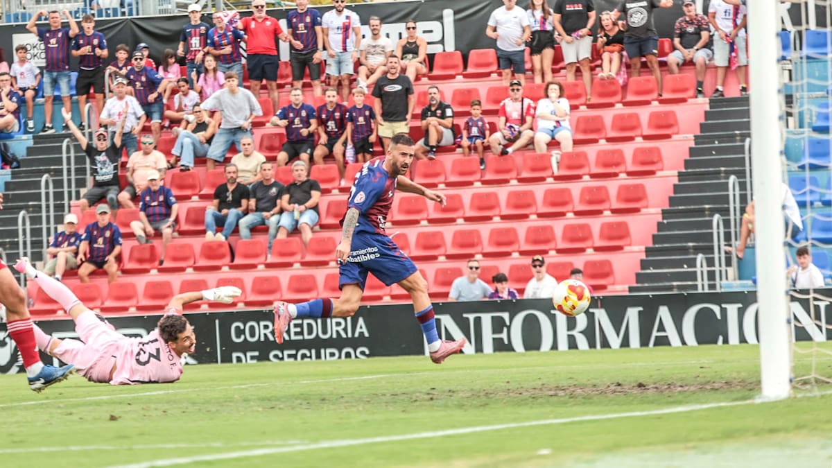 Dioni Villalba, autor del gol de la victoria del Eldense ante el Sevilla Atlético