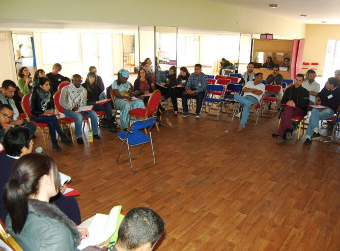 Reunión de jóvenes participantes en la primaver árabe procedentes de diferentes países árabes y España, celebrada en Marruecos