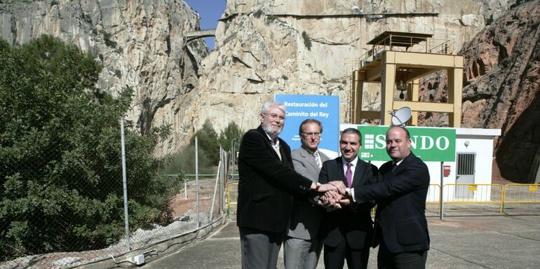 Las instituciones celebran el inicio de las obras