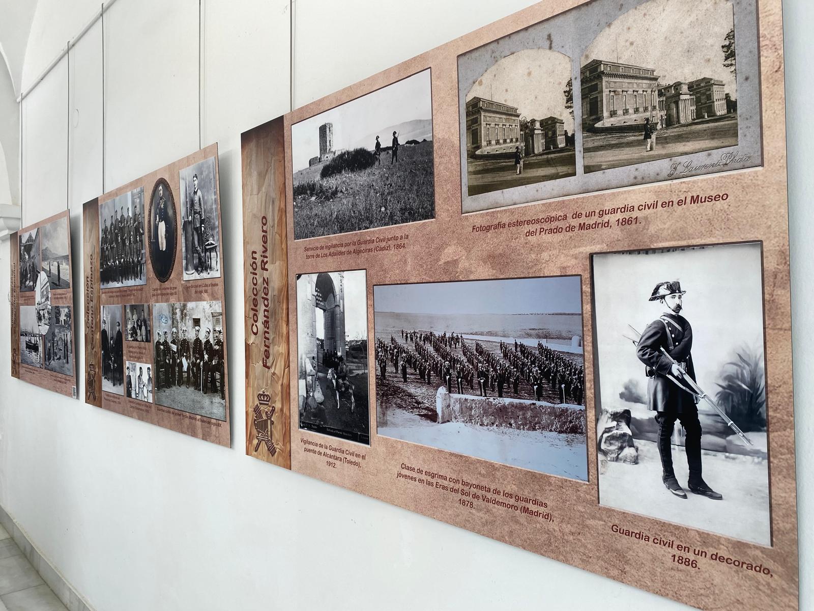 Inauguración exposición Fotografía Histórica Guardia Civil en la Asamblea de Extremadura en Mérida