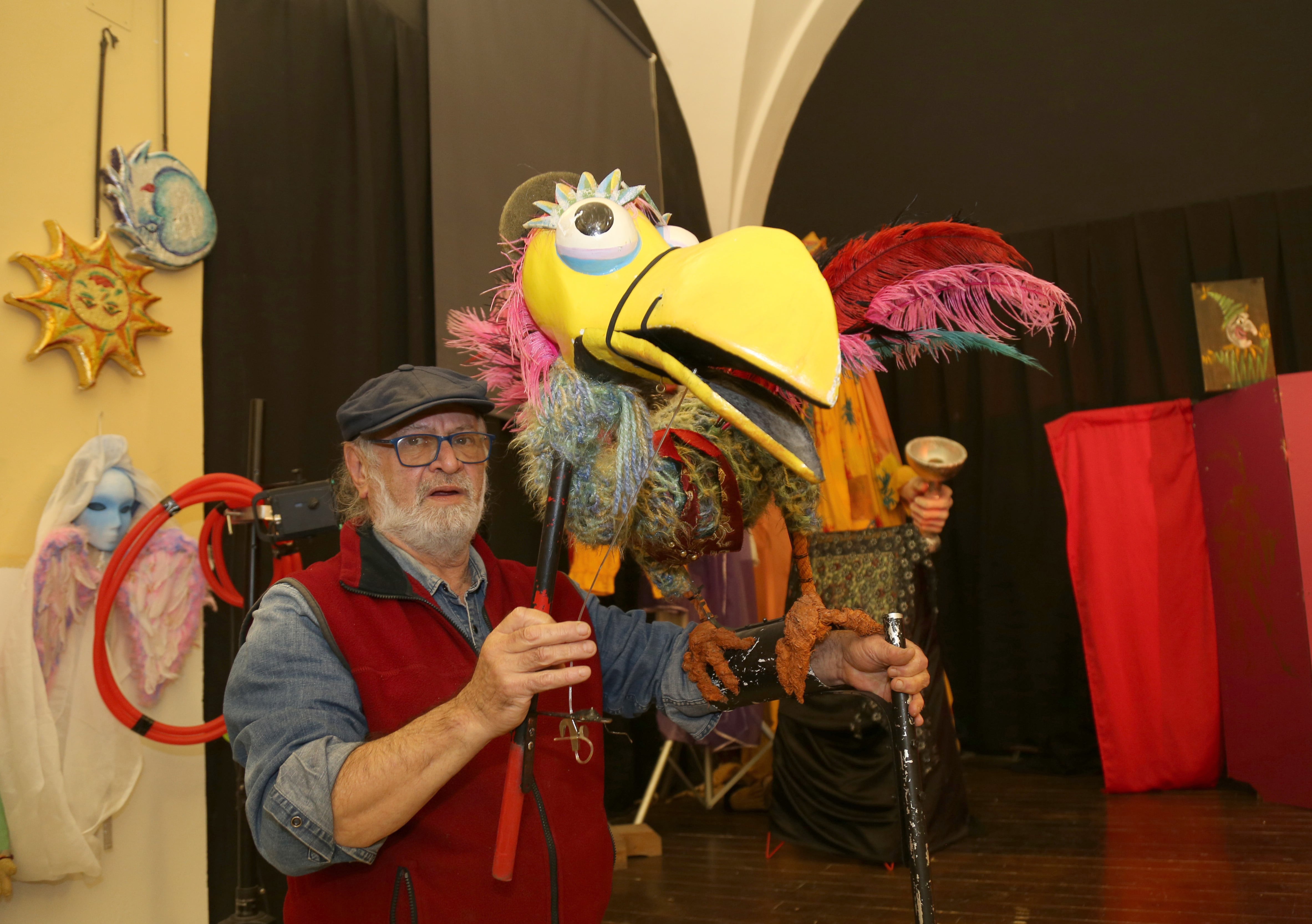 La casa de los Títeres en Paredes de Nava (Palencia), en la imagen la actriz y colaboradora de Miguel Ángel Ordoñez, Irene Antolín