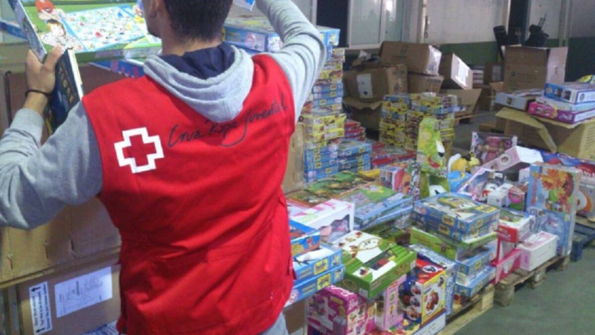 Cruz Roja espera recoger más de 3.000 juguetes en su campaña solidaria por la provincia de Alicante