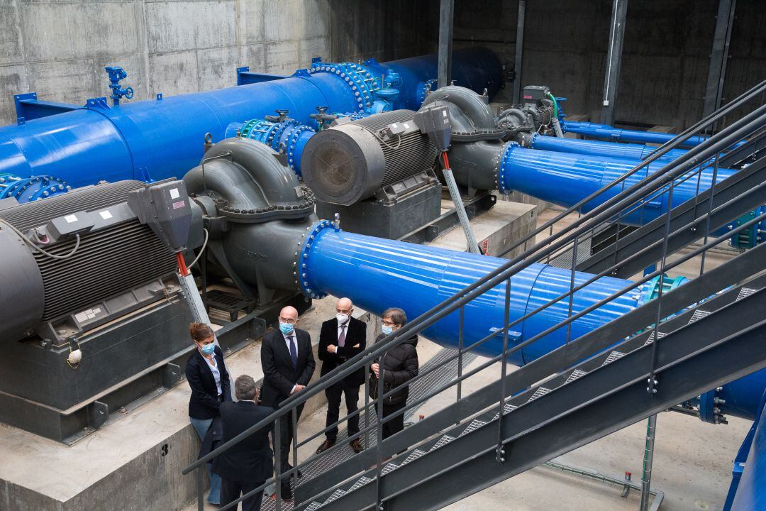 Estación de bombero de agua