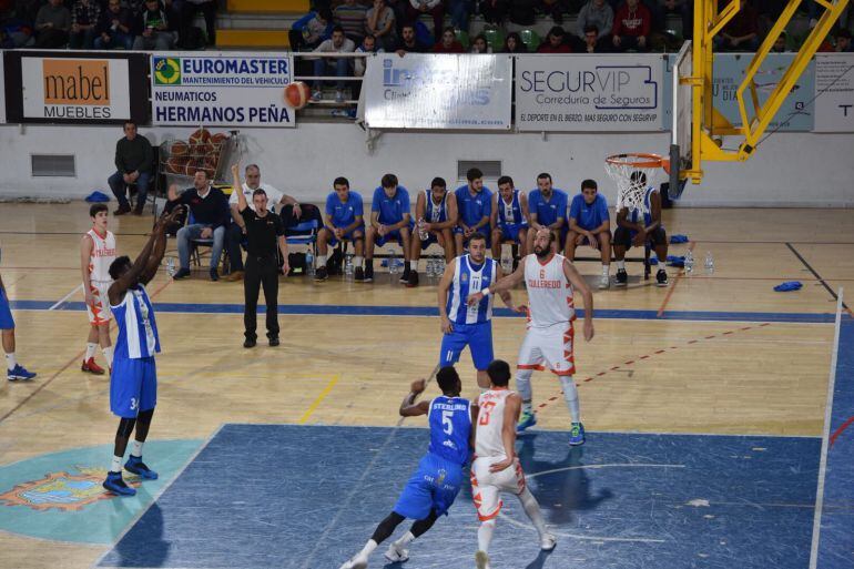 La escuadra berciana desplegó un gran partido en el Toralín