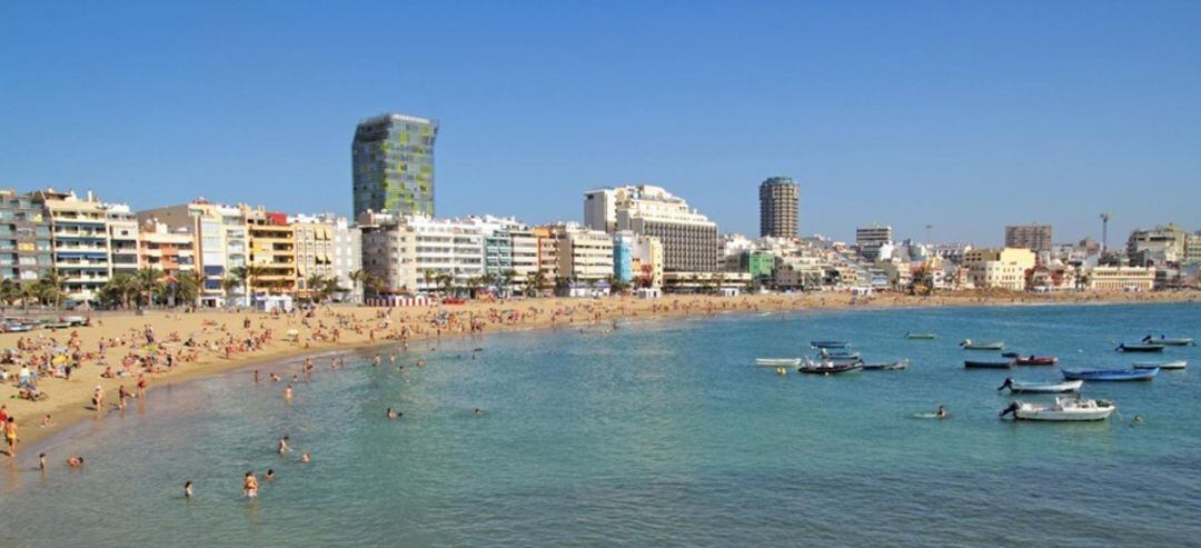 Imagen de archivo de la playa de Las Canteras