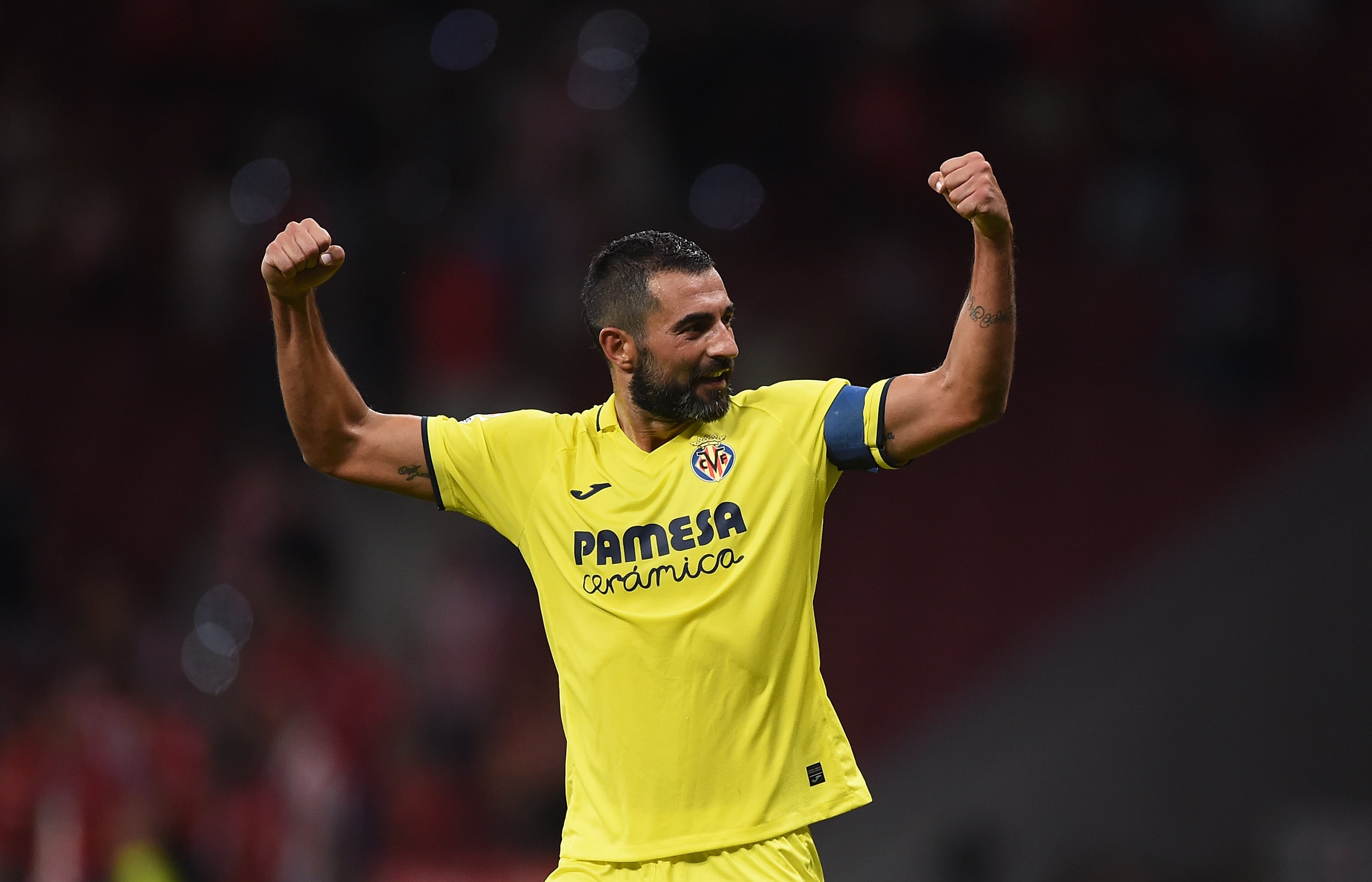 Raúl Albiol, jugador del Villarreal CF, vuelve a estar disponible tras sus molestias musculares