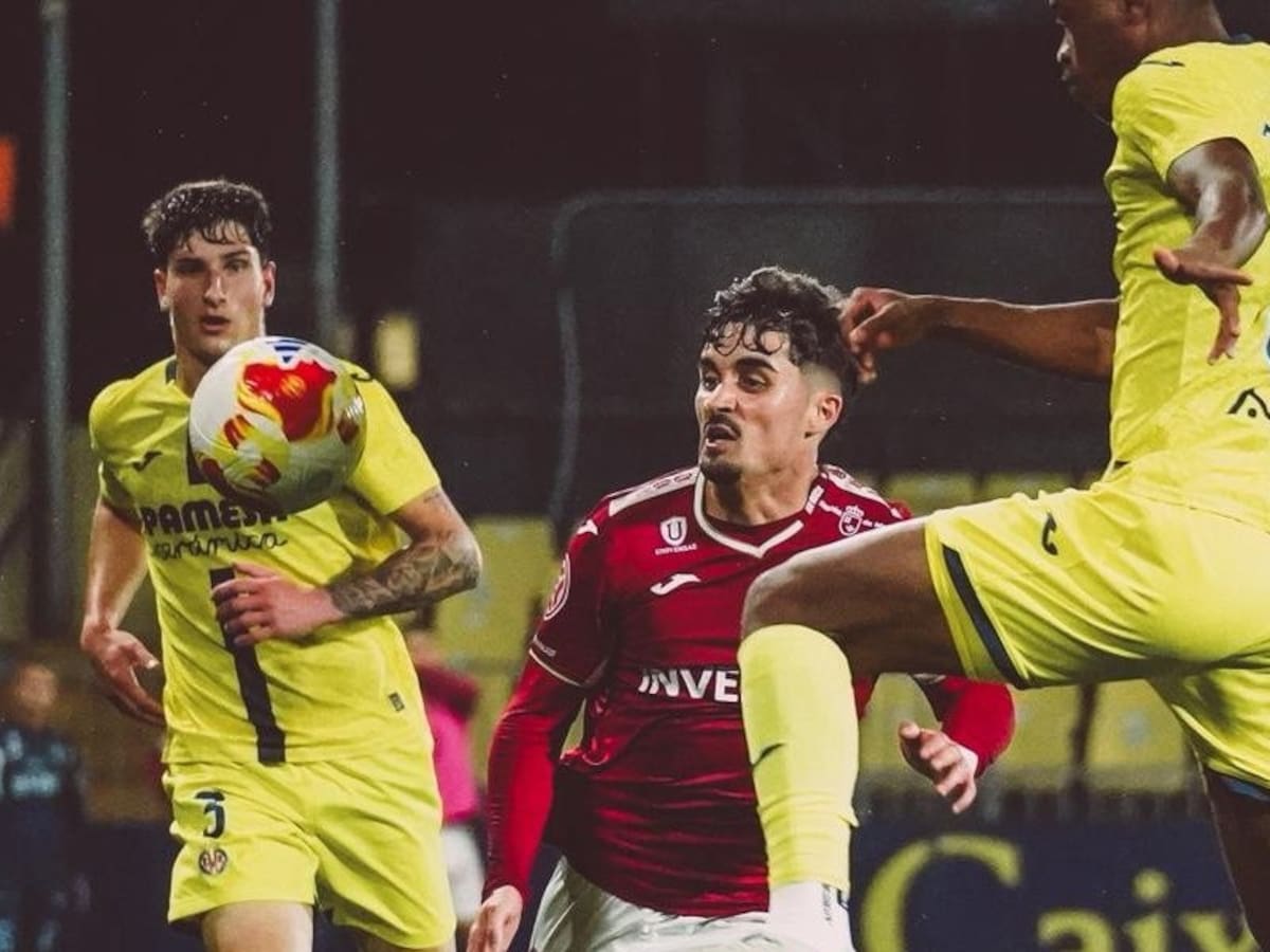 Felipe Moreno bajó al vestuario para respaldar al equipo tras la reacción ante el Villarreal B