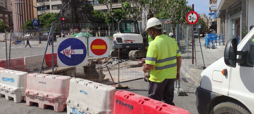 El Paseo de la Libertad está cortada desde Alcalde Conangla al Altozano