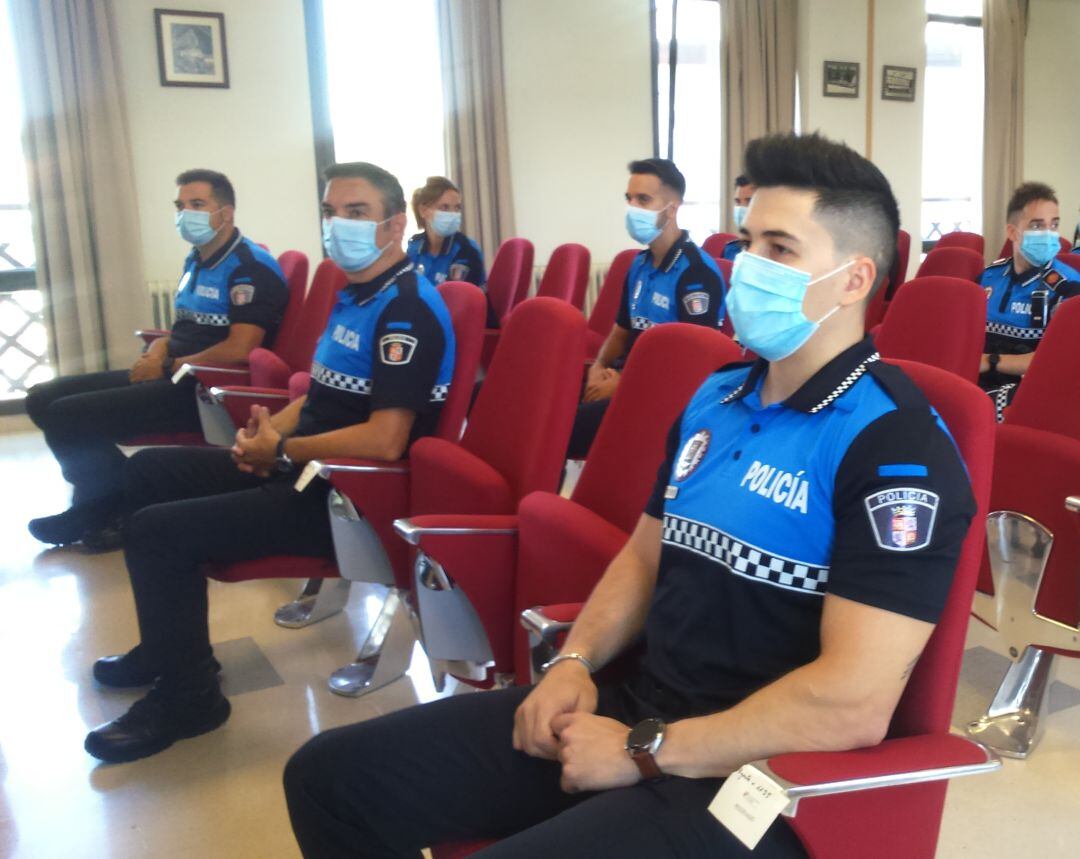 Cinco nuevos agentes han tomado posesión de su plaza