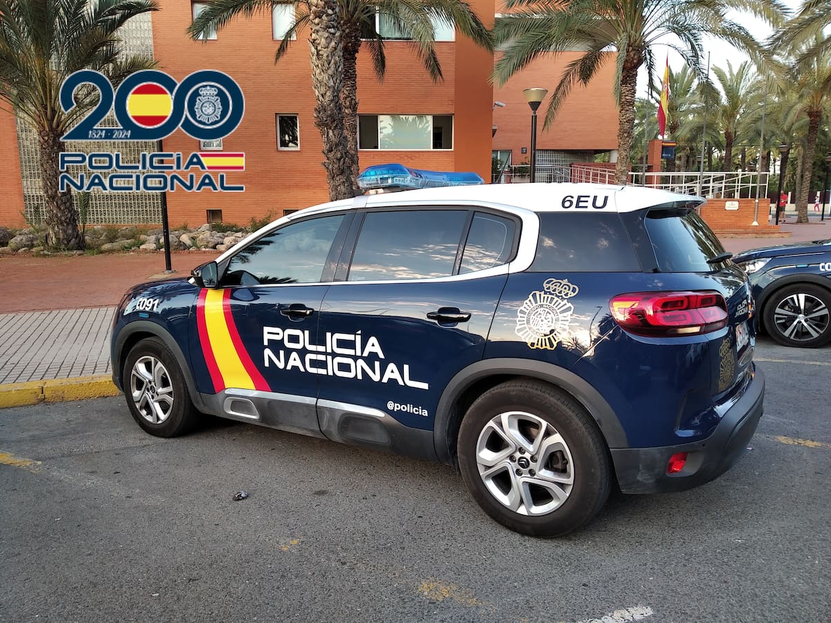 Detenido en Elche un repartidor que se quedaba con teléfonos móviles y los revendía en plataformas on line