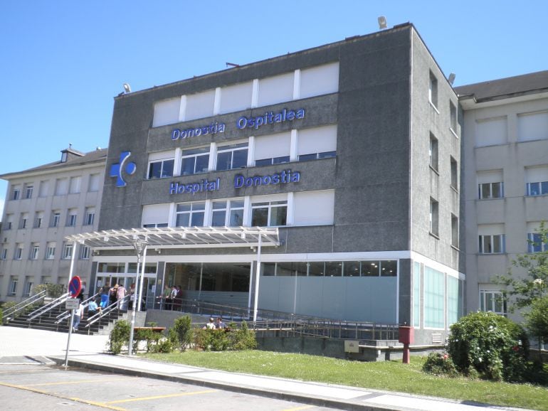 El joven agredido permanece ingresado en el Hospital Donostia en estado de coma