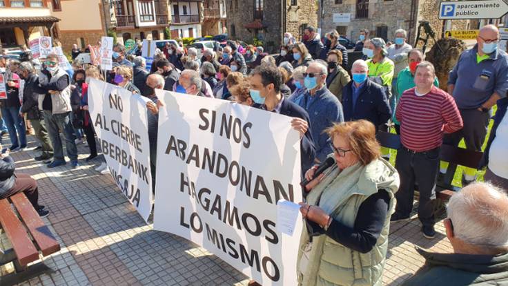 Protestas en Alfoz de Lloredo