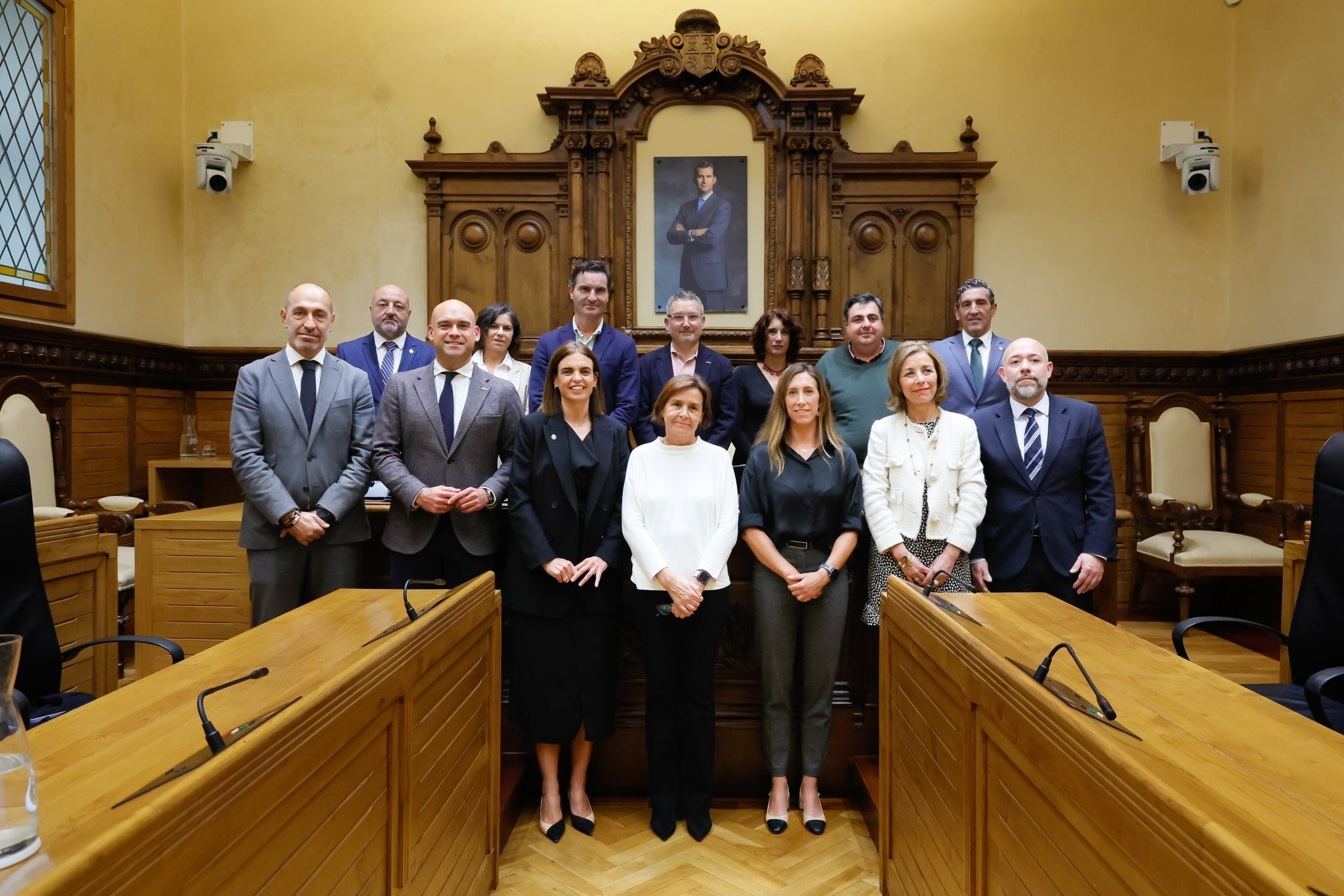 Foro y PP han sacado adelante las cuentas para 2025 con el apoyo del concejal no adscrito Oliver Suárez.