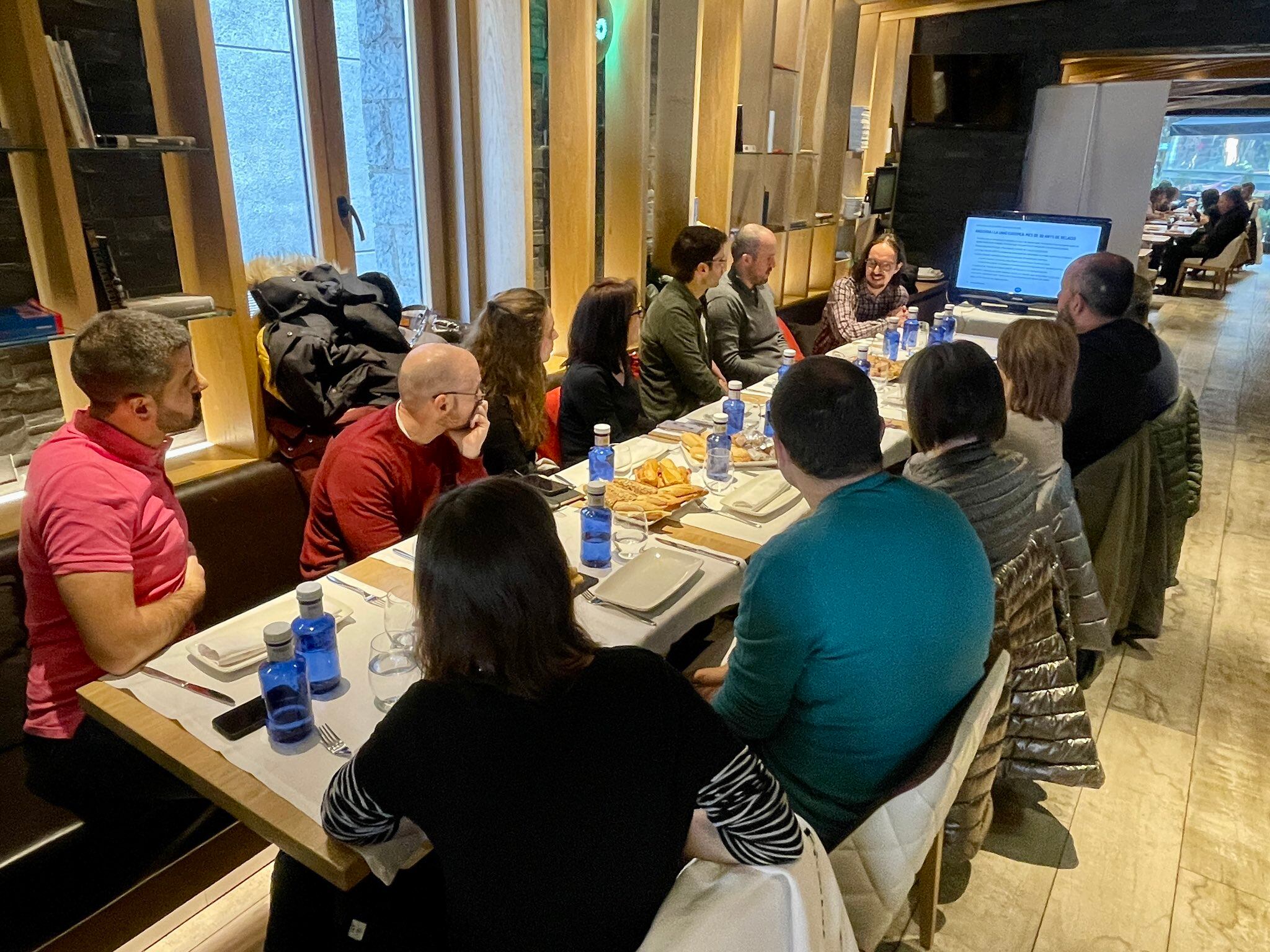 Primer esmorzar informatiu sobre l'acord d'associació amb la UE.