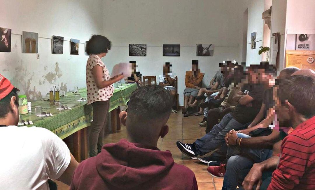 Las personas sin hogar eran acogidas en Flora Acoge hasta que el estado de alarma les obligó a cerrar sus puestas