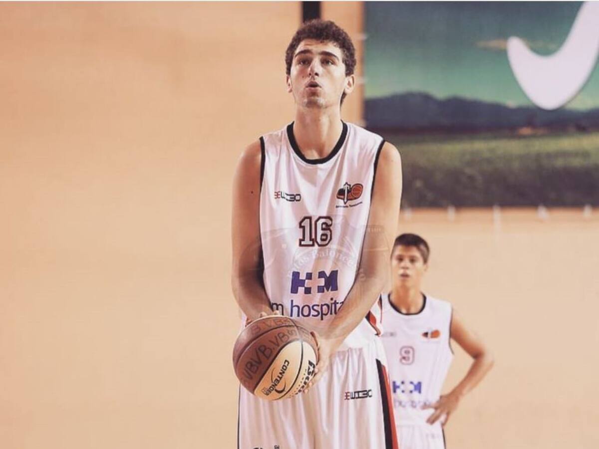 El CD Claret incorpora a un pivot de 2,17