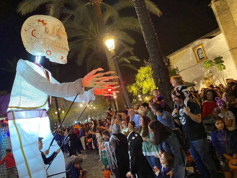 Pasacalles de Halloween por las calles del centro de Jerez