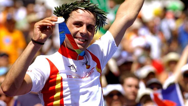 José Antonio Hermida rompe a llorar tras el bronce de David Valero en la prueba de MTB en Tokio 2020