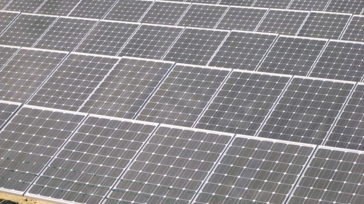 Endesa construye en Totana su planta solar más grande en España