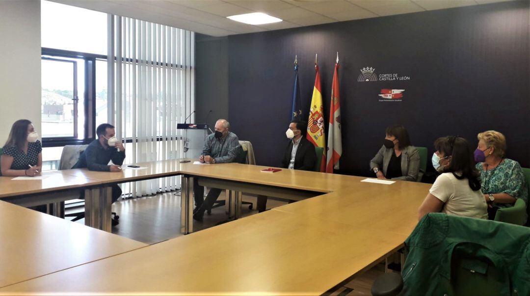 Imagen de la reubión mantenida