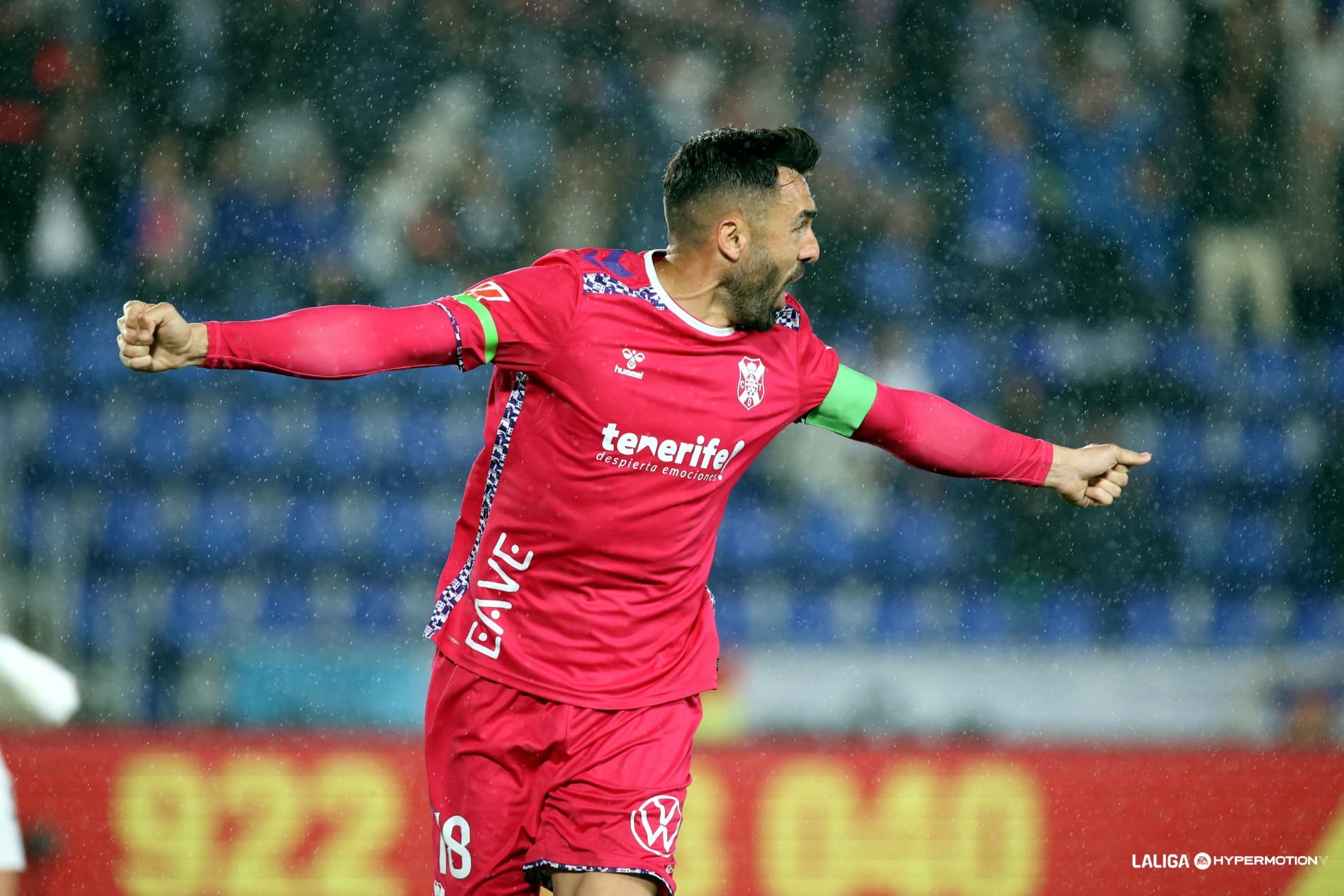 Gallego marcó el segundo gol del Tenerife nada más empezar la segunda parte.