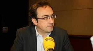 El secretari d'organització de CDC, Josep Rull, als estudis de Ràdio Barcelona