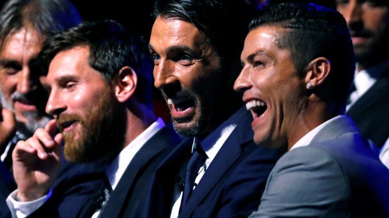 Messi, Buffon y Cristiano Ronaldo, en el sorteo de la Champions League.