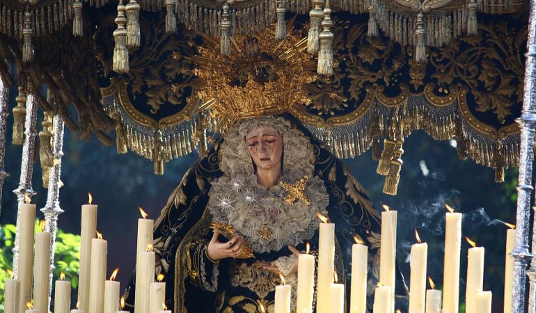 La Virgen de La Estrella en su paso de palio