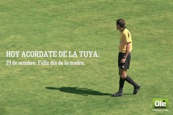 Esta fue la portada del Diario Olé del día de la madre en Argentina