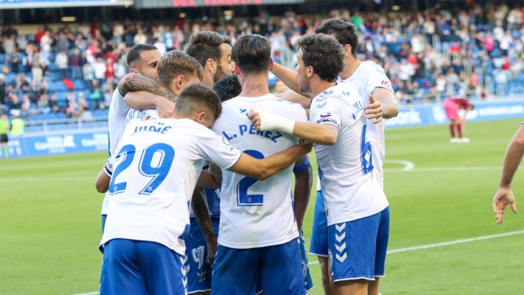 El conjunto blanquiazul comenzó el año con triunfo ante el cuadro manchego