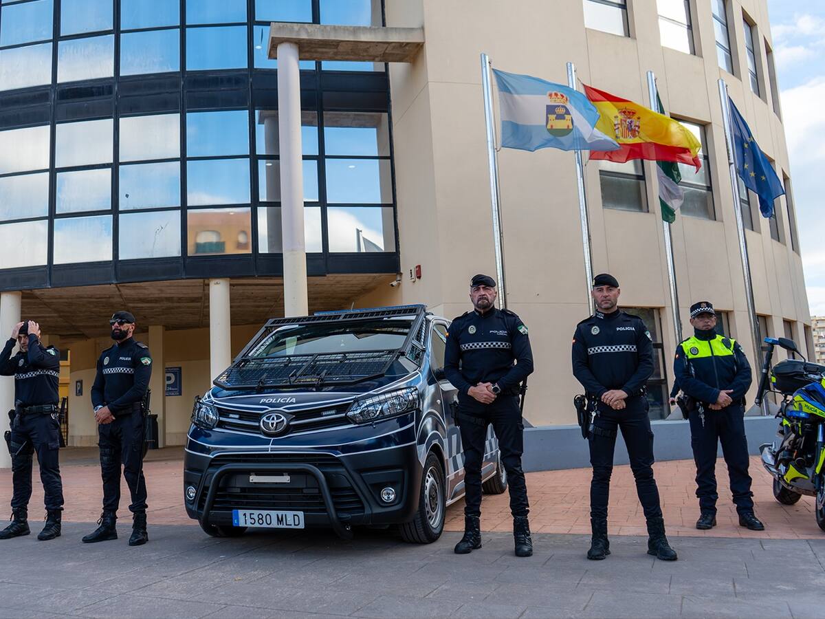 La Policía Local de La Línea refuerza sus medios materiales con seis nuevos vehículos
