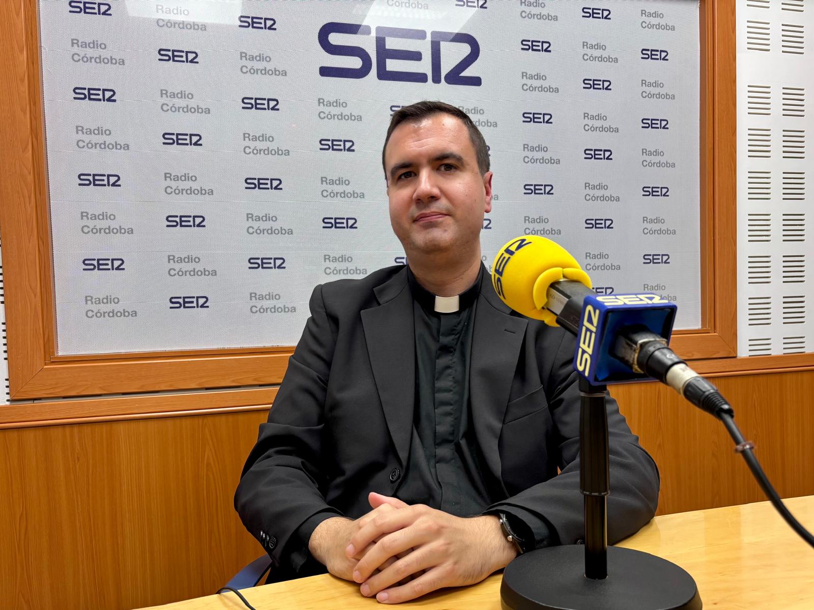 El sacerdote Antonio Navarro, autor de &#039;Introducción al islam. Una perspectiva cristiana&#039;