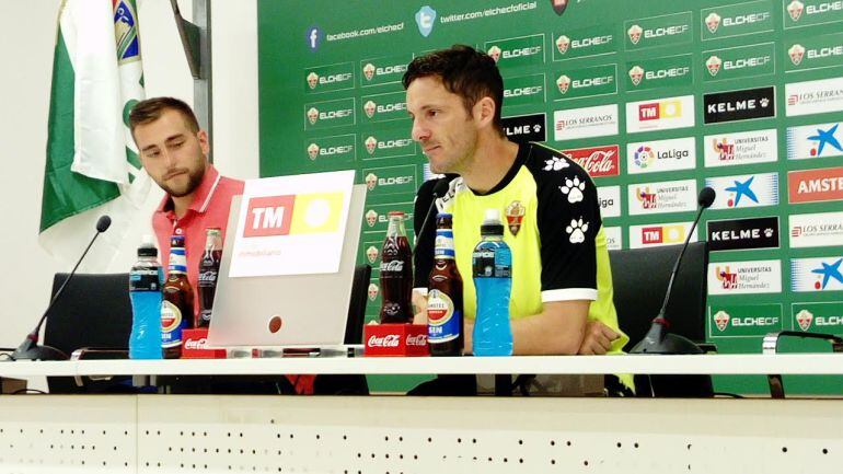 Edu Albacar en la Sala de Prensa del Elche C.F.